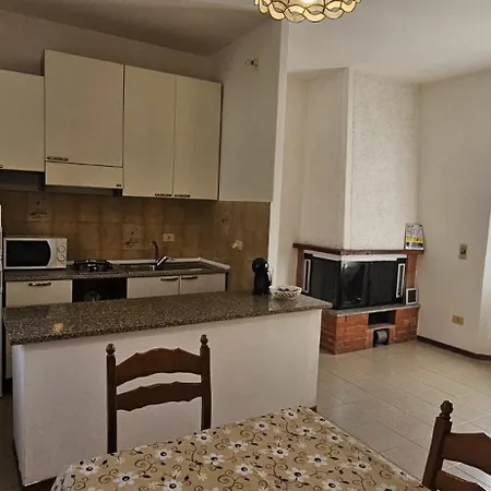 La Casina Di Celestino Apartment *